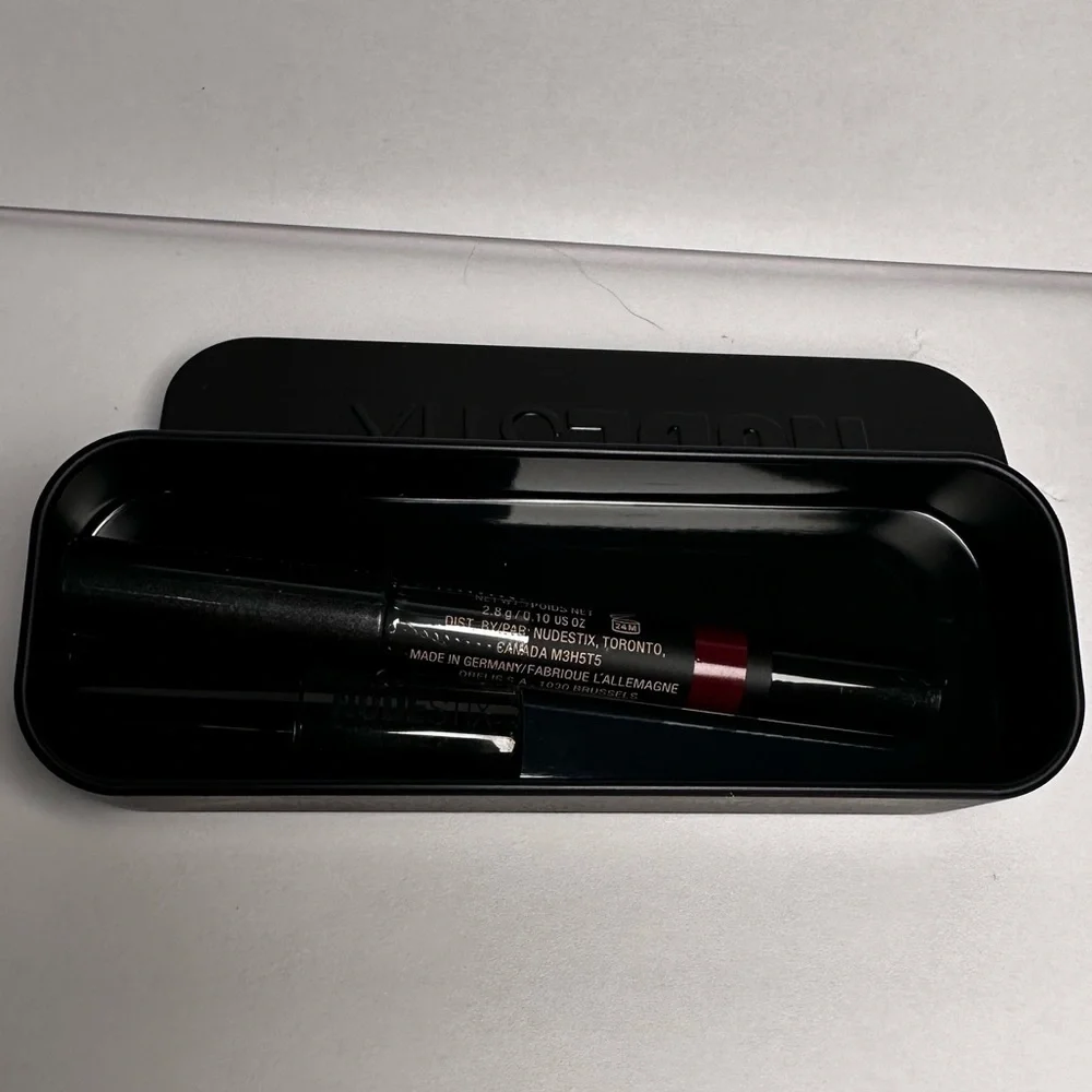 Raven - 🆕 NUDESTIX Intense Matte Lip + Cheek Pencil NIB (edge raven deep red)